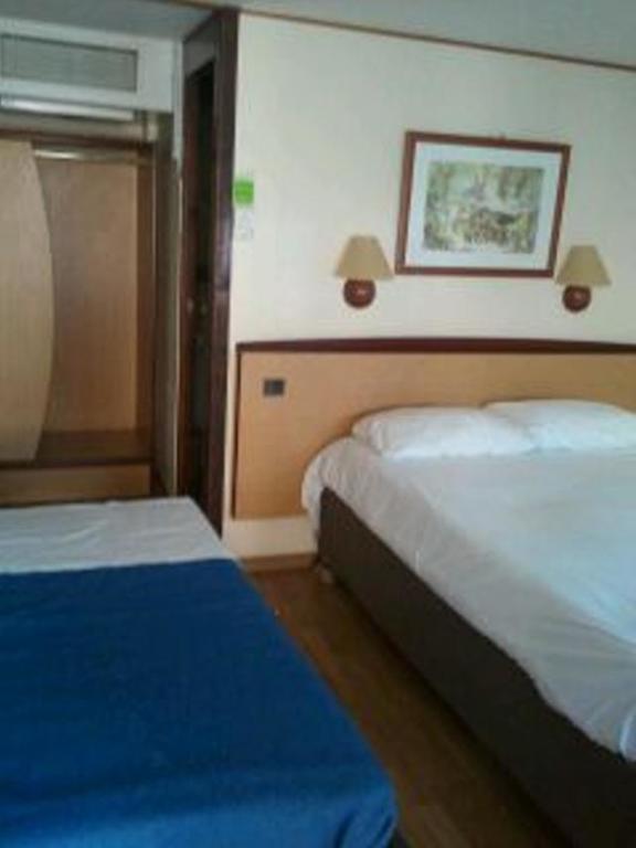 Campanile Bordeaux Ouest - Le Bouscat Hotel Exterior foto
